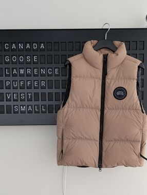 Canada Goose Lawrence Puffer Vest - Beige/Tan